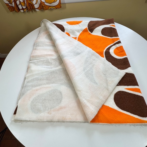 Vintage 60s blanket, sides cut, groovy orange and brown fleece remnant - Picture 6 of 9